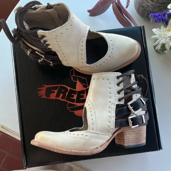Freebird by Steven Desert White Studded Cutout Ankle Booties | Size 8 | Like New - Picture 5 of 6